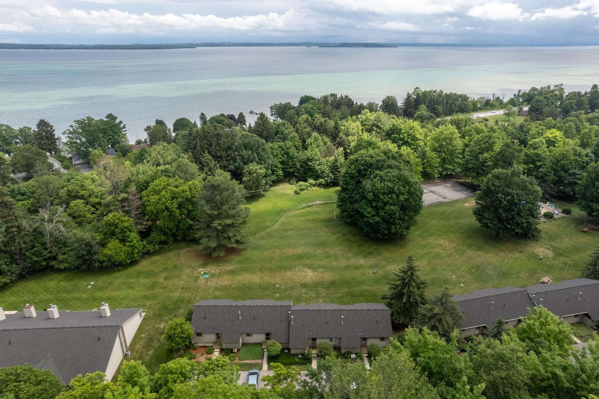 11255 East Fort Road, Unit E2 Suttons Bay, MI 49682 - Photo 5 of 49