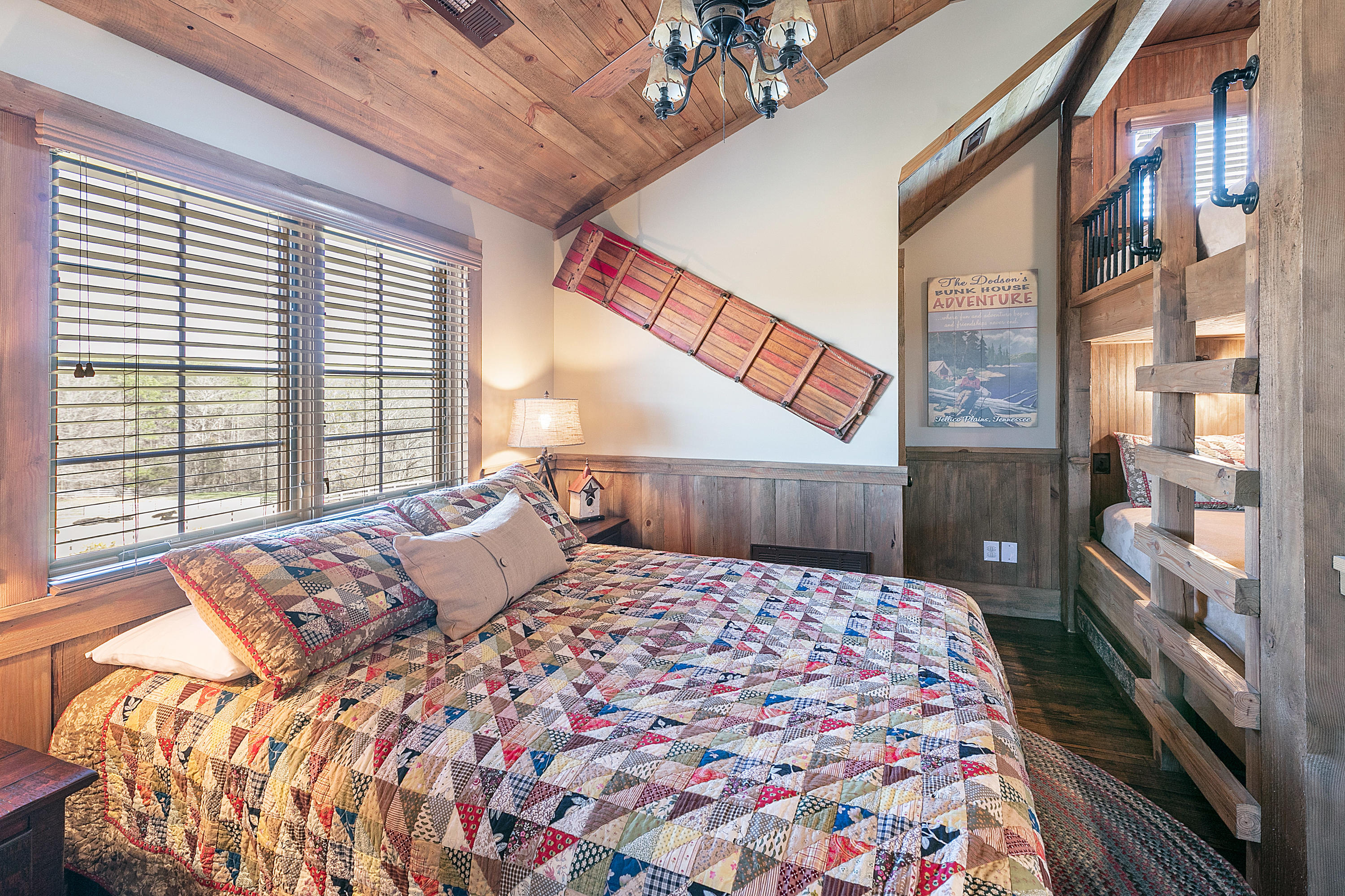 199 Fairview Road Tellico Plains, TN 37385 - Photo 10 of 40 Queen Bed 1