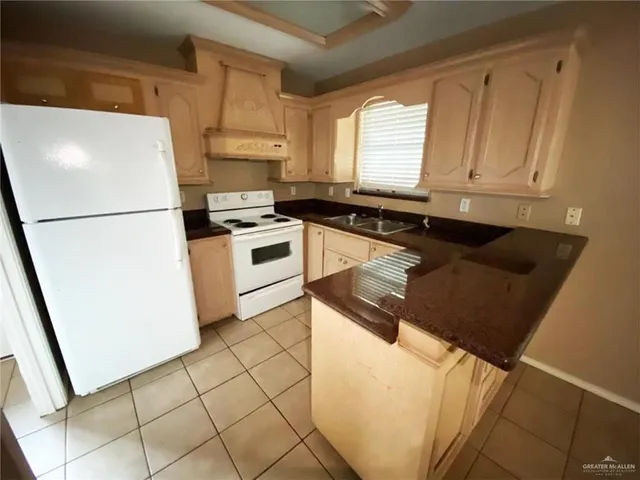 $875 | 4113 West La Guardia Lane, Unit 3, Edinburg, TX 78539