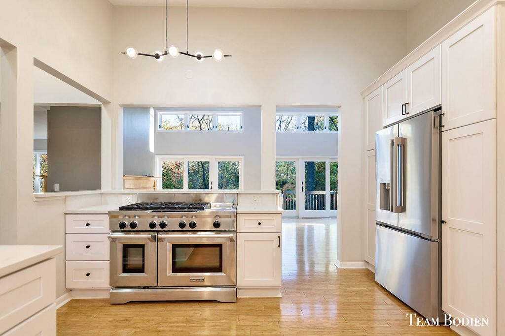 3442 Cascade Road Southeast Grand Rapids, MI 49546 - Photo 11 of 49 2F9A3799