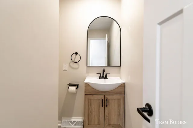 $759,900 | 3442 Cascade Road Southeast, Grand Rapids, MI 49546