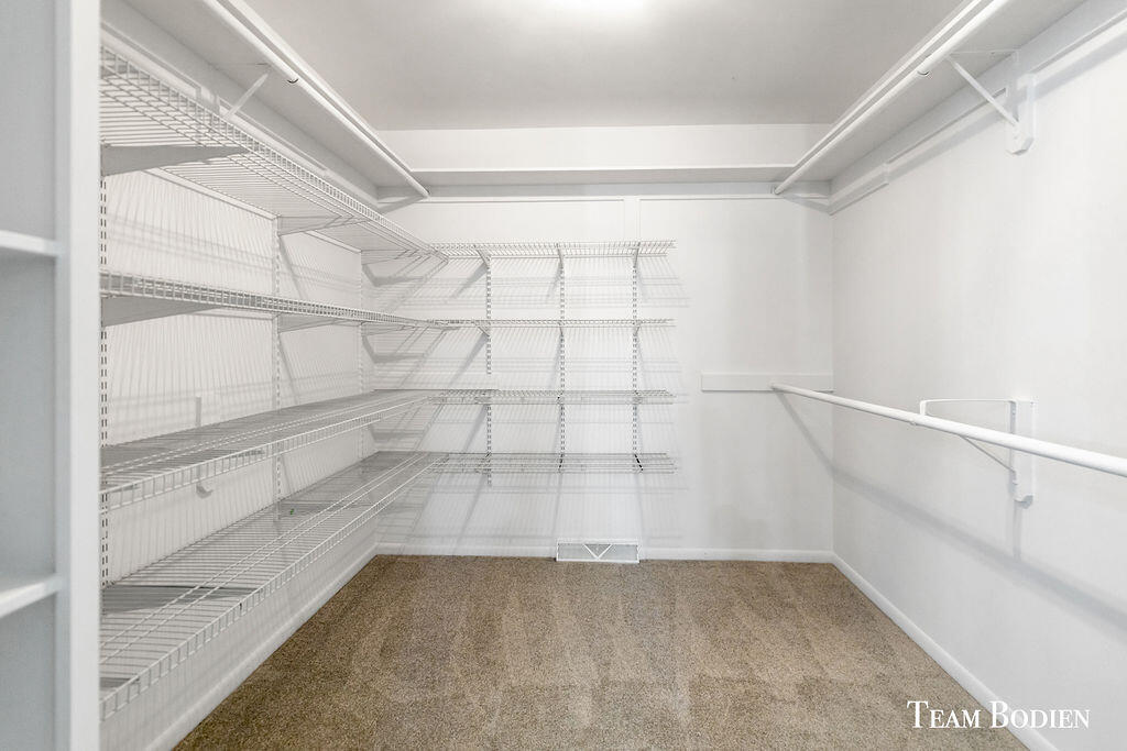 3442 Cascade Road Southeast Grand Rapids, MI 49546 - Photo 25 of 49 2F9A3763