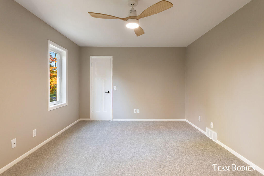 3442 Cascade Road Southeast Grand Rapids, MI 49546 - Photo 27 of 49 2F9A3723