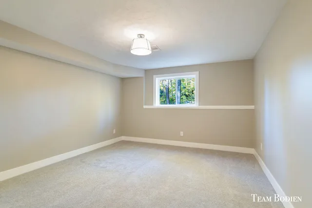 $759,900 | 3442 Cascade Road Southeast, Grand Rapids, MI 49546