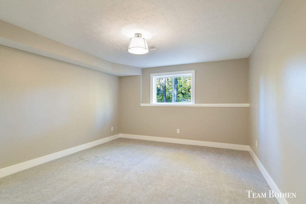 3442 Cascade Road Southeast Grand Rapids, MI 49546 - Photo 31 of 49 2F9A3819