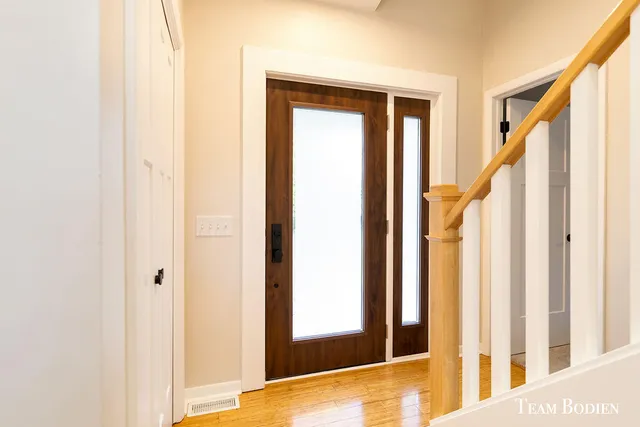 $759,900 | 3442 Cascade Road Southeast, Grand Rapids, MI 49546