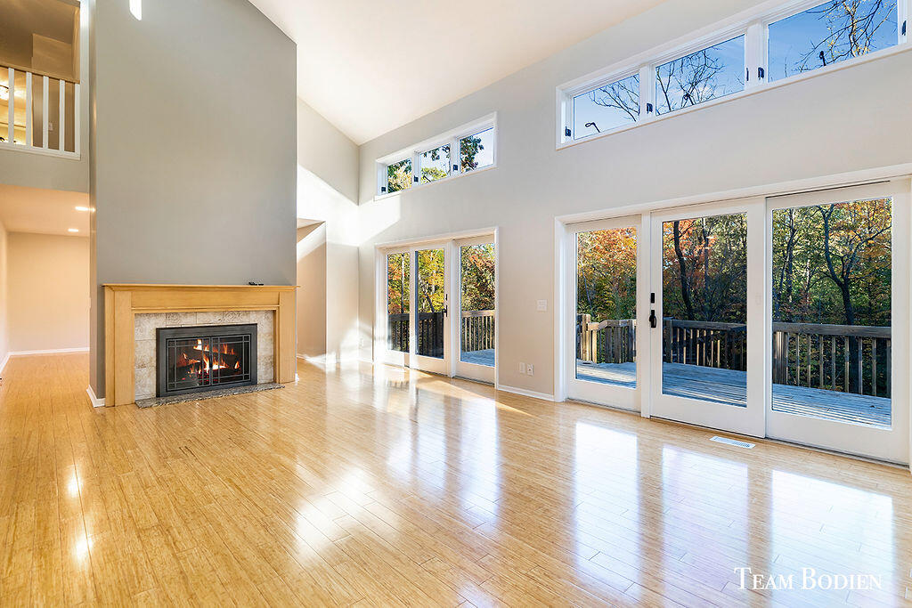 3442 Cascade Road Southeast Grand Rapids, MI 49546 - Photo 7 of 49 2F9A3860