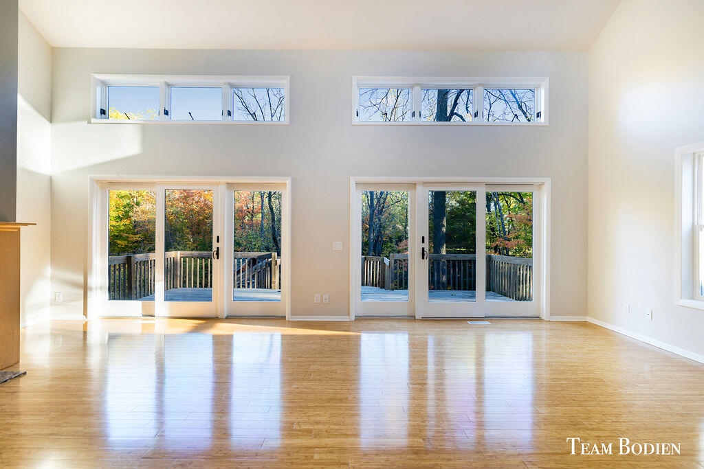 3442 Cascade Road Southeast Grand Rapids, MI 49546 - Photo 9 of 49 2F9A3856