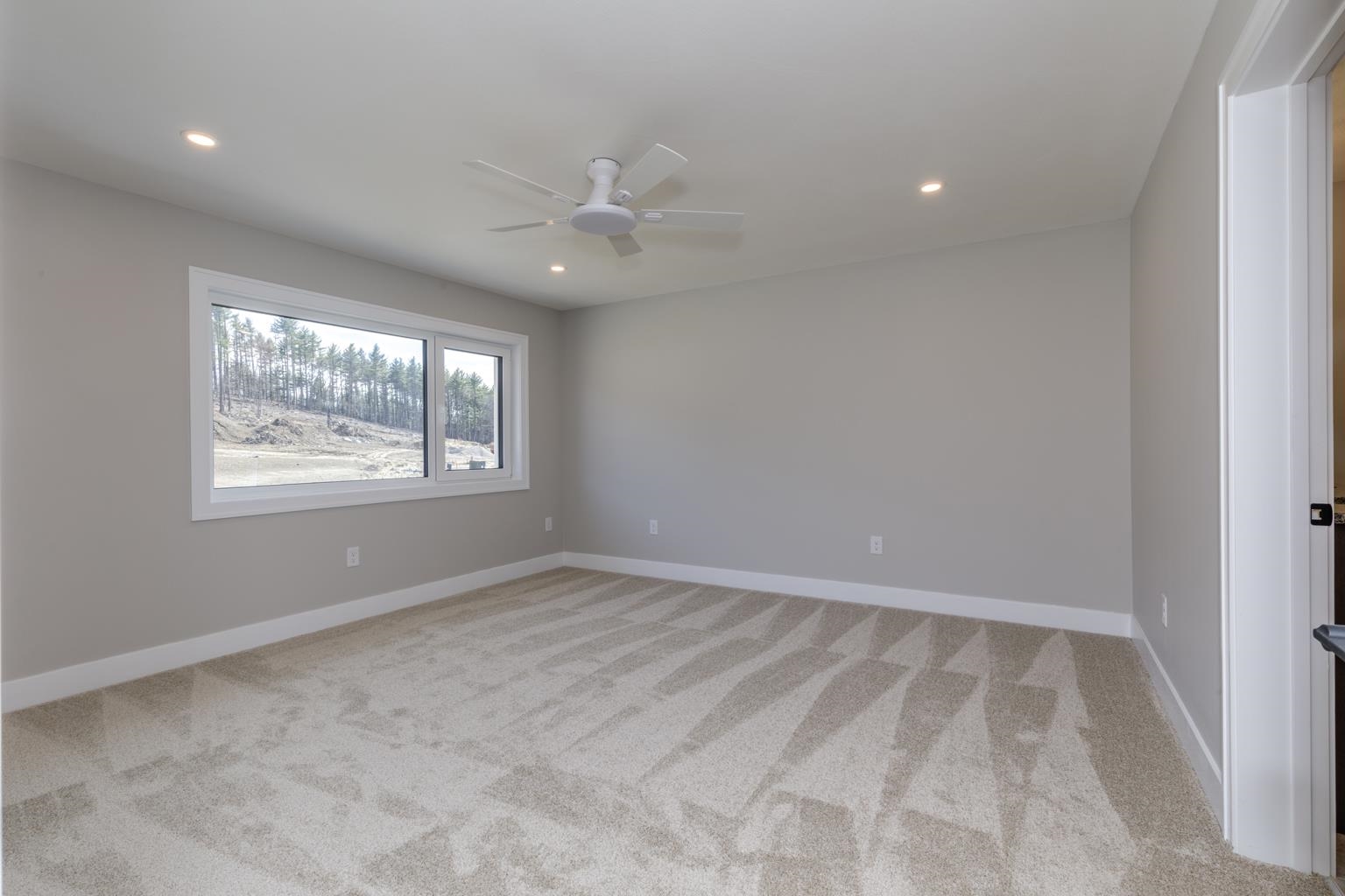 21 Windsor Lane, Unit B Exeter, NH 03833 - Photo 31 of 34