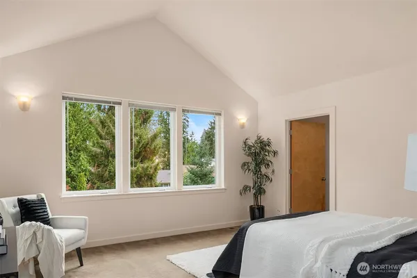 $1,350,000 | 1025 Northeast 130th Street, Seattle, WA 98125