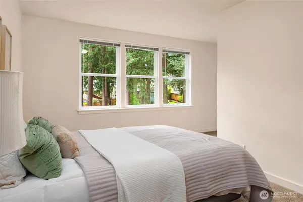 $1,350,000 | 1025 Northeast 130th Street, Seattle, WA 98125