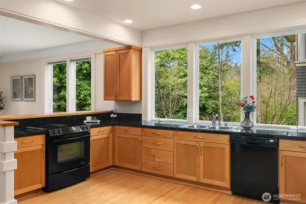 $1,350,000 | 1025 Northeast 130th Street, Seattle, WA 98125