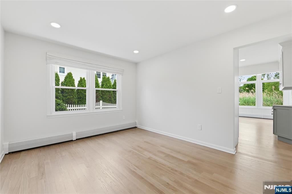 508 Tether Lane Paramus, NJ 07652 - Photo 4 of 47