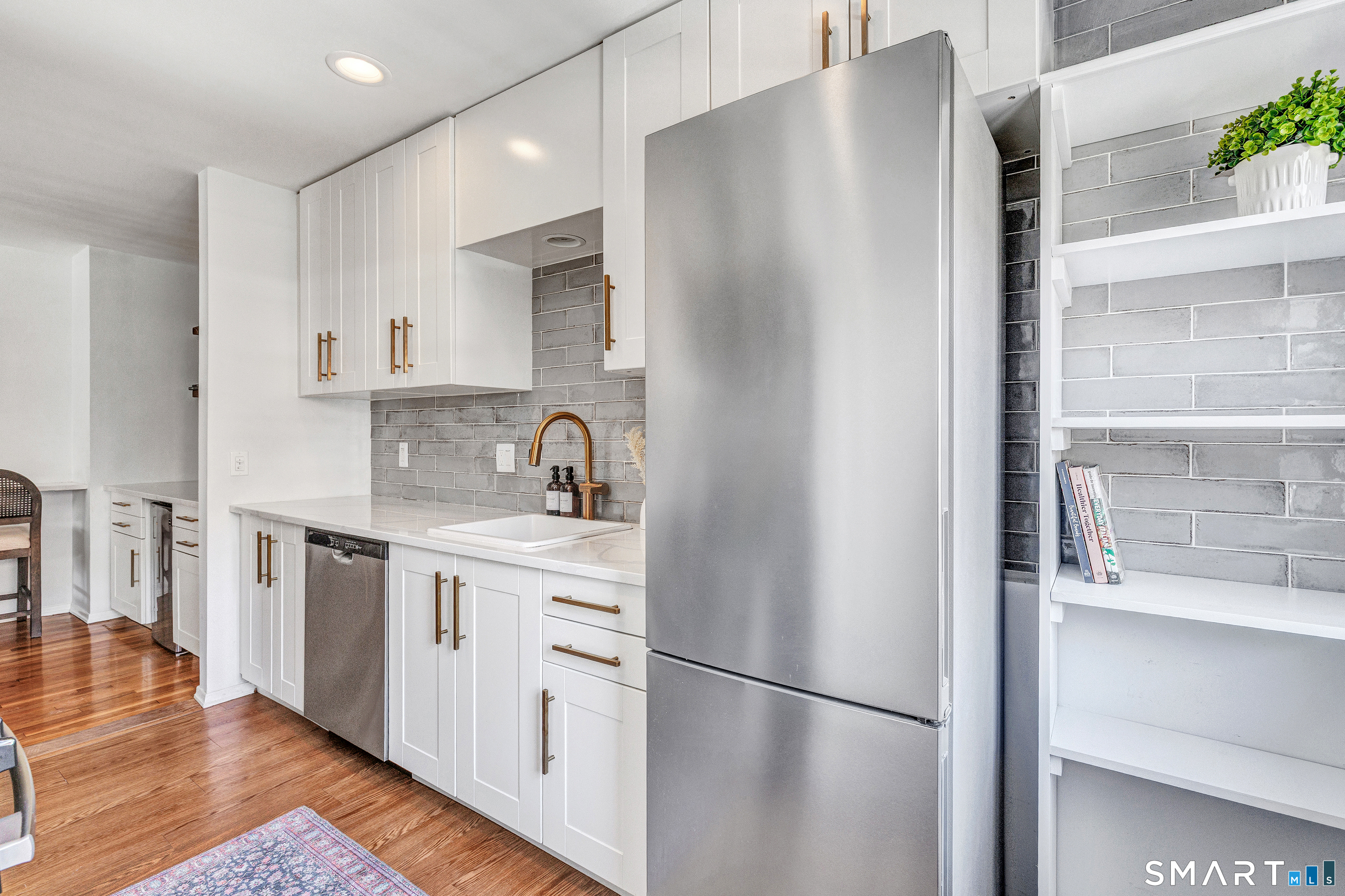 245 Unquowa Road, Unit 6 Fairfield, CT 06824 - Photo 15 of 40