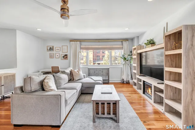 $499,000 | 245 Unquowa Road, Unit 6, Fairfield, CT 06824