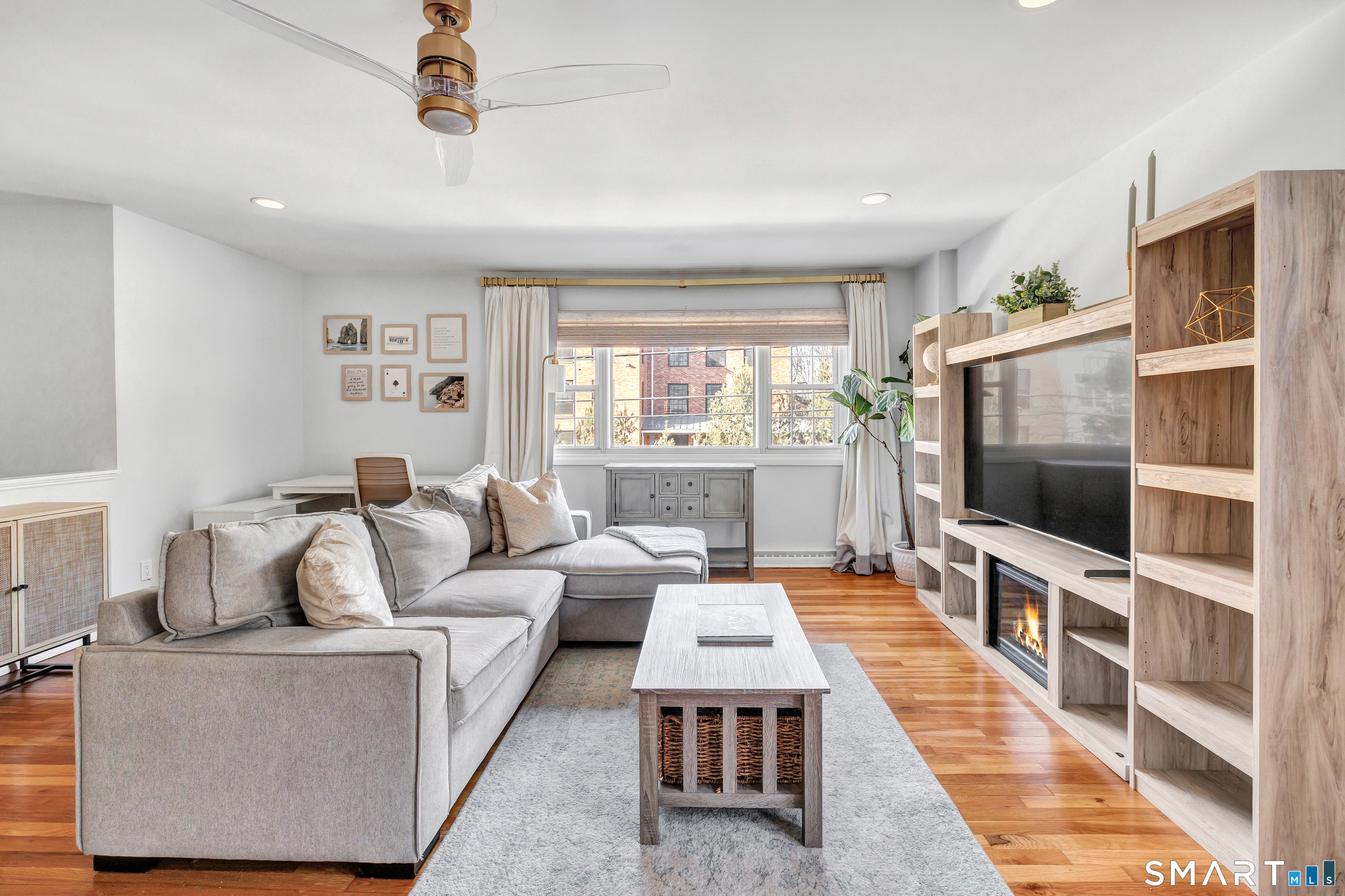 245 Unquowa Road, Unit 6 Fairfield, CT 06824 - Photo 3 of 40