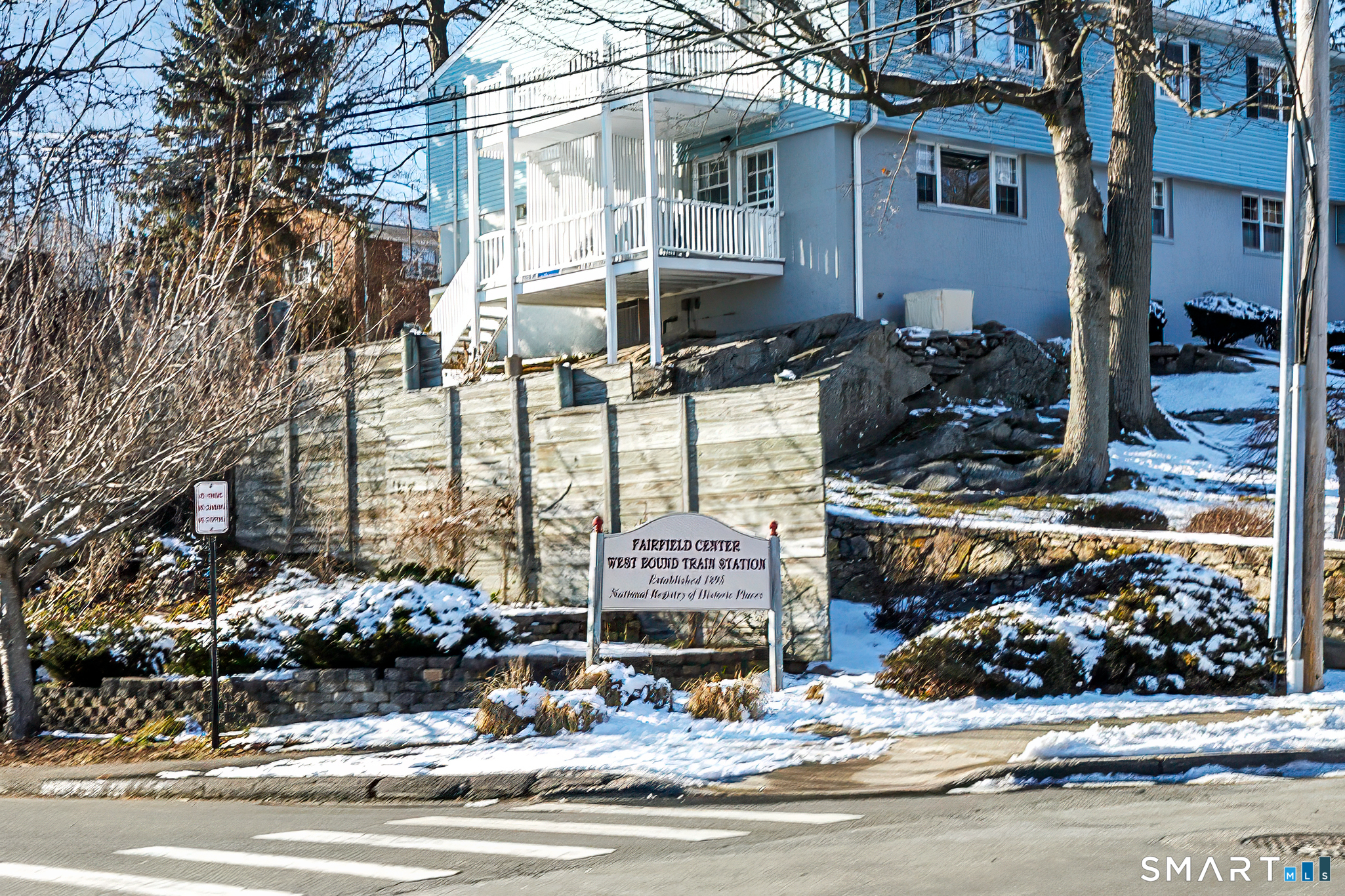 245 Unquowa Road, Unit 6 Fairfield, CT 06824 - Photo 33 of 40 Next to Metro North Train