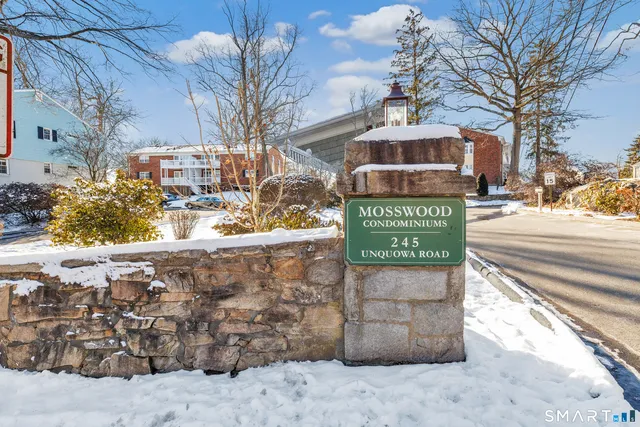 $499,000 | 245 Unquowa Road, Unit 6, Fairfield, CT 06824