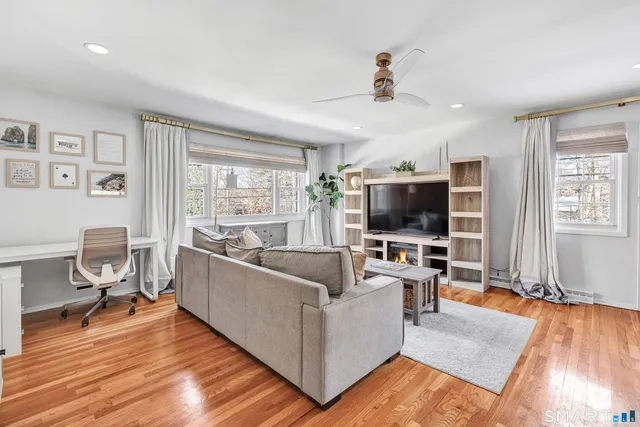 $499,000 | 245 Unquowa Road, Unit 6, Fairfield, CT 06824