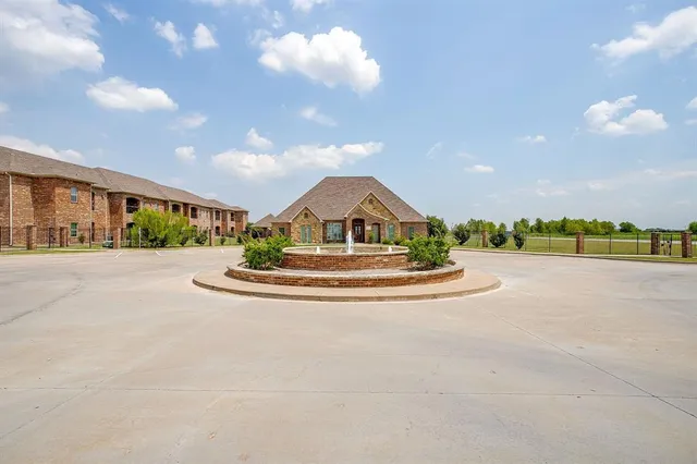 $1,150 | 301 County Road 207, Unit 1204, Alvarado, TX 76009