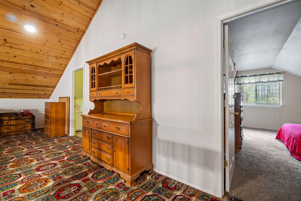 59675 Cheyenne Road Bend, OR 97702 - Photo 23 of 34 DSC01510
