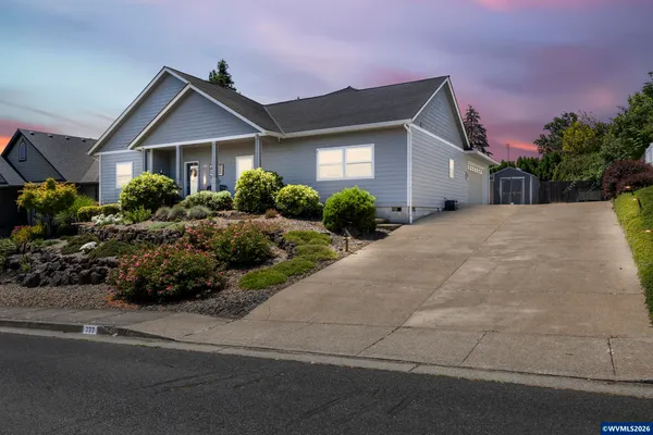 $535,000 | 777 Southeast Cynthian Drive, Dallas, OR 97338