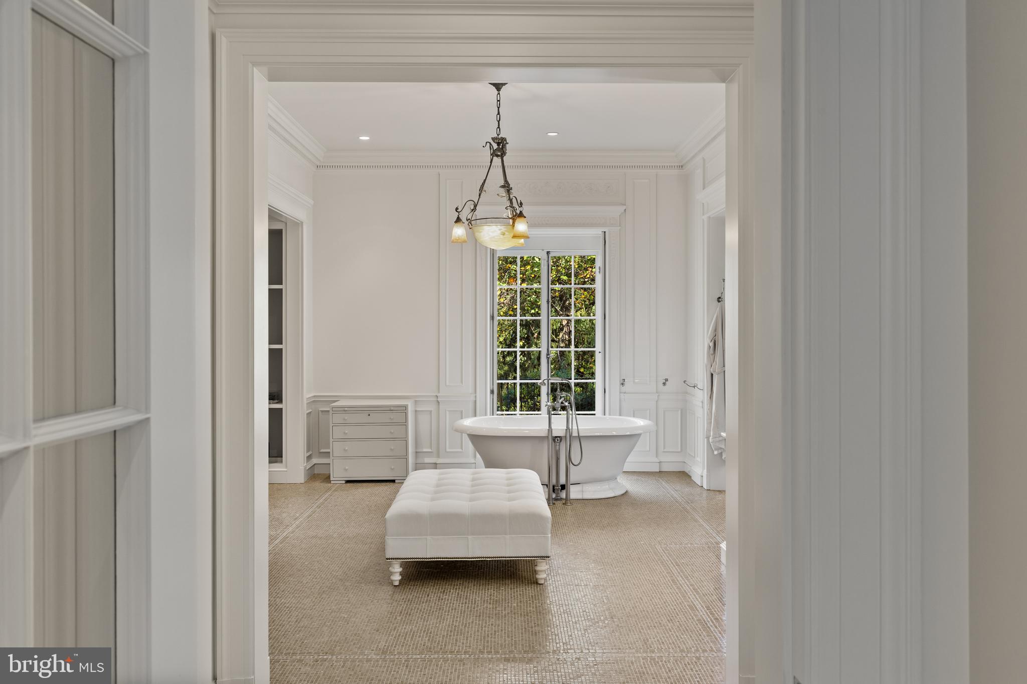 15 Charlcote Place Baltimore, MD 21218 - Photo 22 of 68 Primary Bath