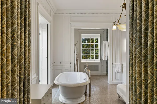 $4,500,000 | 15 Charlcote Place, Baltimore, MD 21218