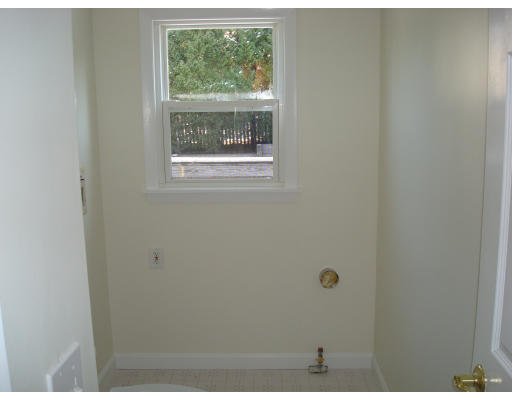25 Whittier Road Marlborough, MA 01752 - Photo 11 of 28 Gallery Image 11