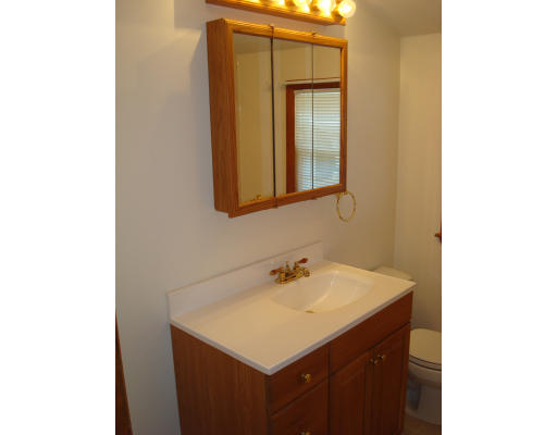 25 Whittier Road Marlborough, MA 01752 - Photo 13 of 28 Gallery Image 13