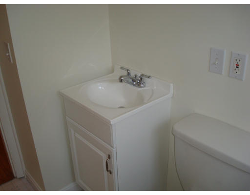 25 Whittier Road Marlborough, MA 01752 - Photo 10 of 28 Gallery Image 10