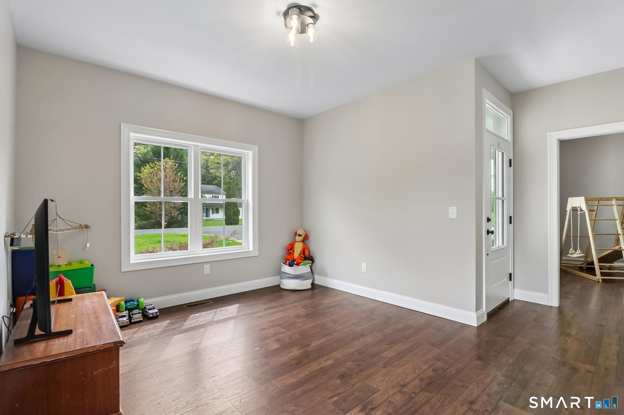 857 Stone Road Windsor, CT 06095 - Photo 9 of 30