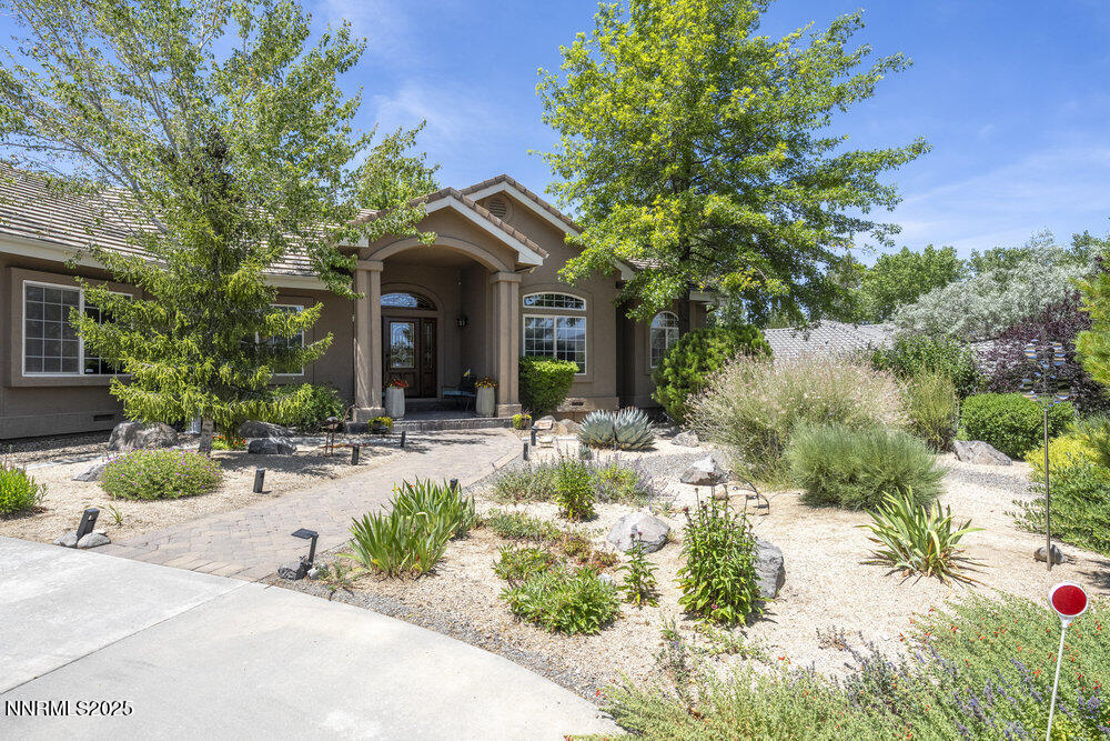 12675 Fieldcreek Lane Reno, NV 89511 - Photo 3 of 40 12675 Fieldcreek Lane