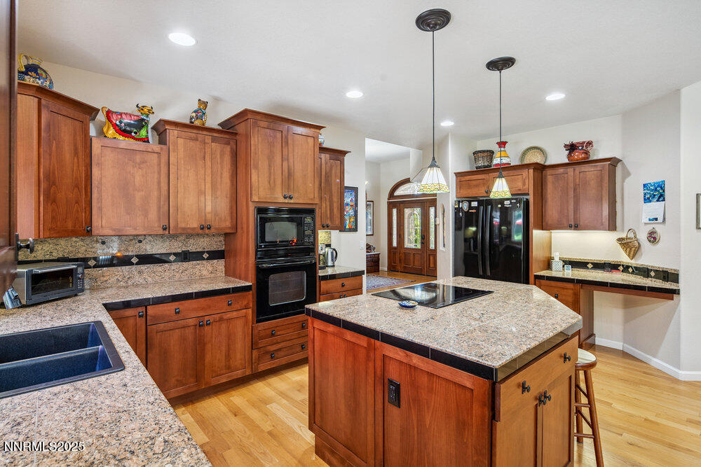 12675 Fieldcreek Lane Reno, NV 89511 - Photo 6 of 40 12675 Fieldcreek Lane