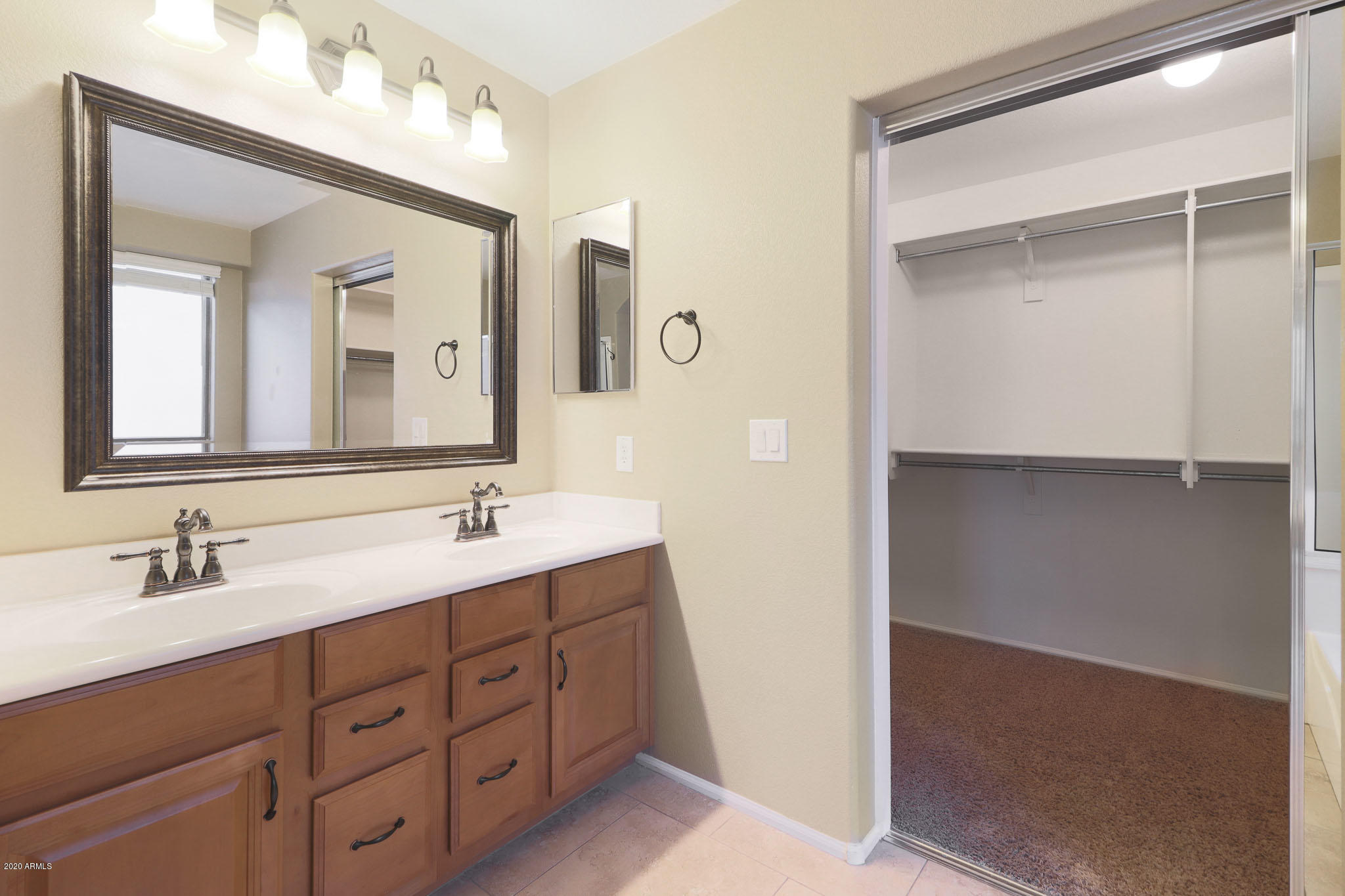 2418 West Via Dona Road Phoenix, AZ 85085 - Photo 16 of 26 Master Bathroom
