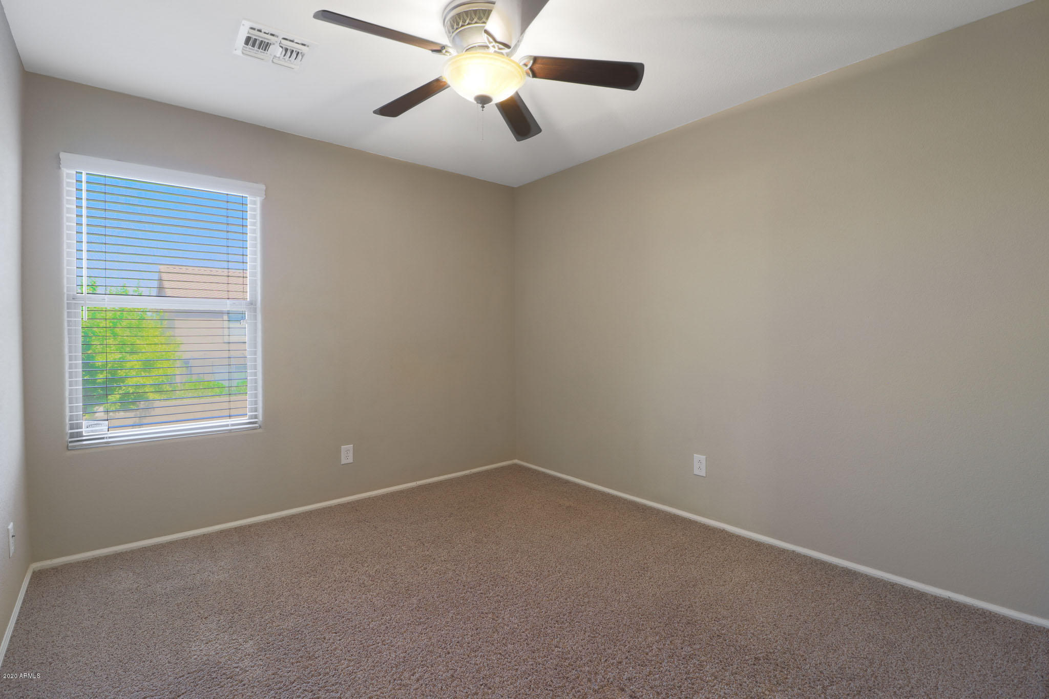 2418 West Via Dona Road Phoenix, AZ 85085 - Photo 21 of 26 B (18)