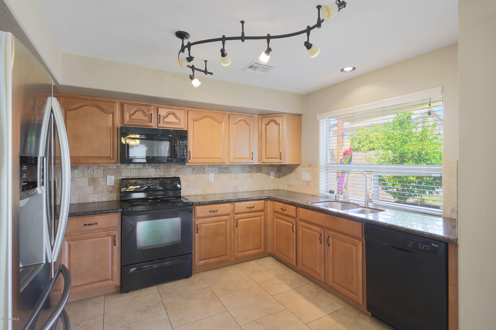 2418 West Via Dona Road Phoenix, AZ 85085 - Photo 6 of 26 B (4)