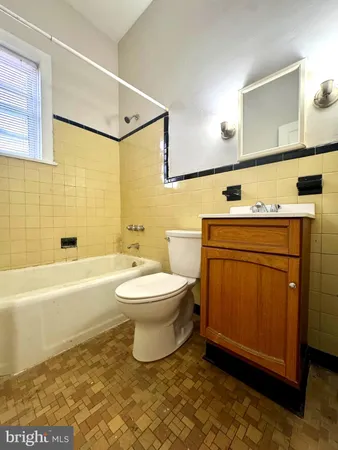 $1,400 | 1 Dickinson Street, Woodstown, NJ 08098