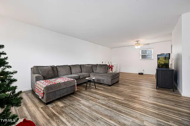 $282,500 | 121 Valley Circle, Gray, TN 37615