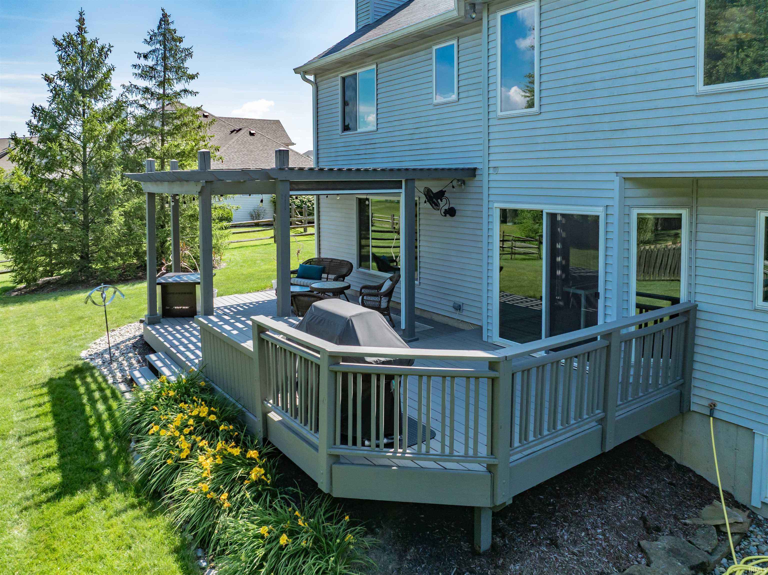 2212 Stonebriar Road Fort Wayne, IN 46814 - Photo 4 of 36 Gallery Image 4