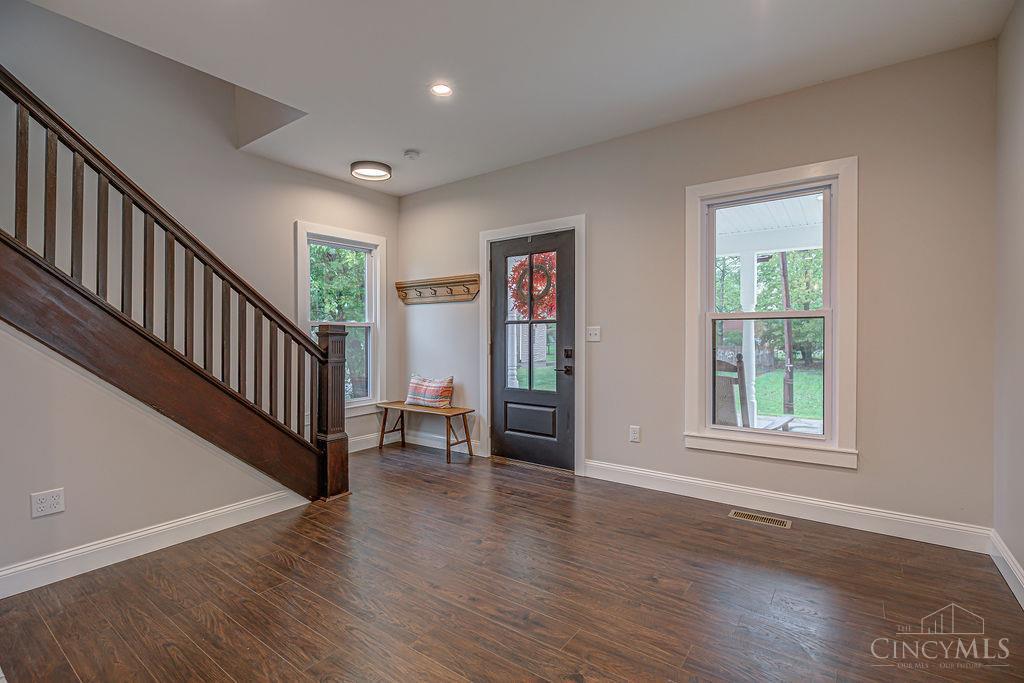 3687 Scott Street Hamilton, OH 45013 - Photo 5 of 35