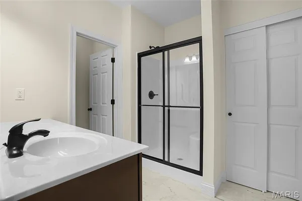 $335,000 | 173 Hank's Close, Unit 173 STB, Washington, MO 63090