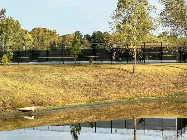 $335,000 | 173 Hank's Close, Unit 173 STB, Washington, MO 63090