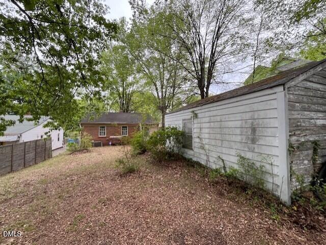 409 Edward Street Durham, NC 27701 - Photo 30 of 35 Backyard facing front