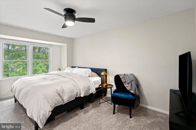 $725,000 | 32 Carriage House Circle, Alexandria, VA 22304