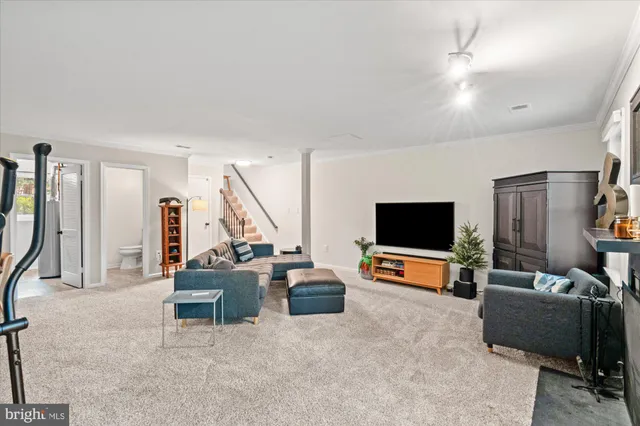 $725,000 | 32 Carriage House Circle, Alexandria, VA 22304