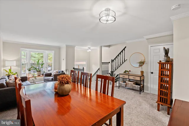 $725,000 | 32 Carriage House Circle, Alexandria, VA 22304