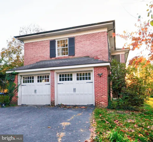 front view of house with a yard
