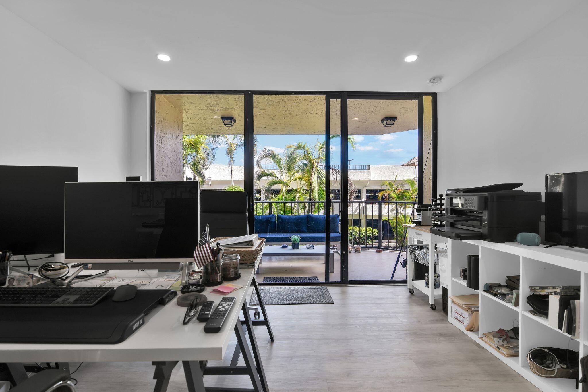 859 Jeffery Street, Unit 202 Boca Raton, FL 33487 - Photo 20 of 94 859 Jeffery St 202 office Den br pic 3