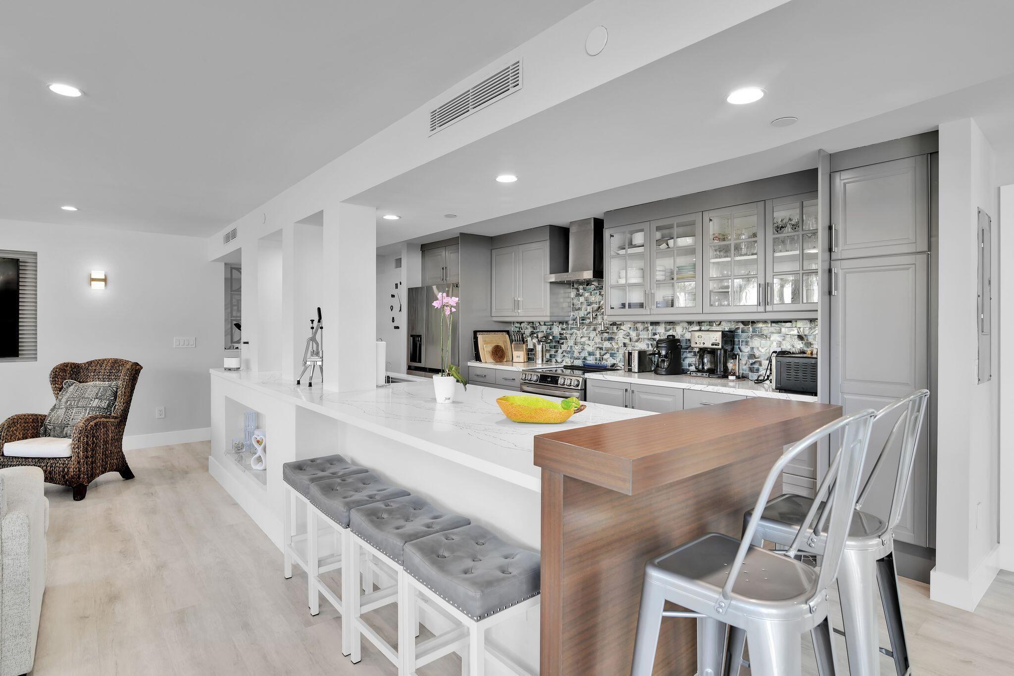 859 Jeffery Street, Unit 202 Boca Raton, FL 33487 - Photo 2 of 94 859 Jeffery St 202 Kitchen good pic 2